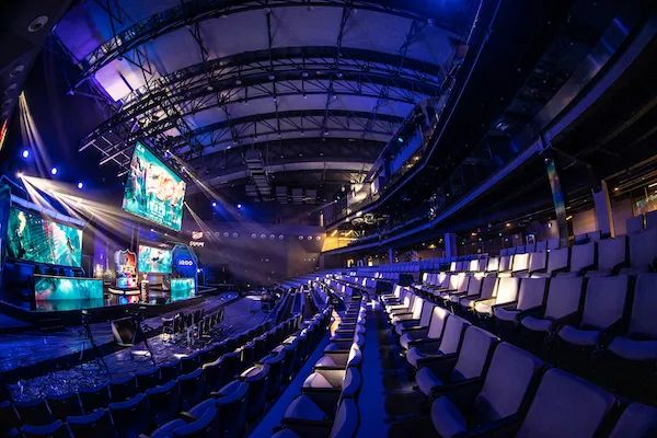 反观海港尽 反观海港尽