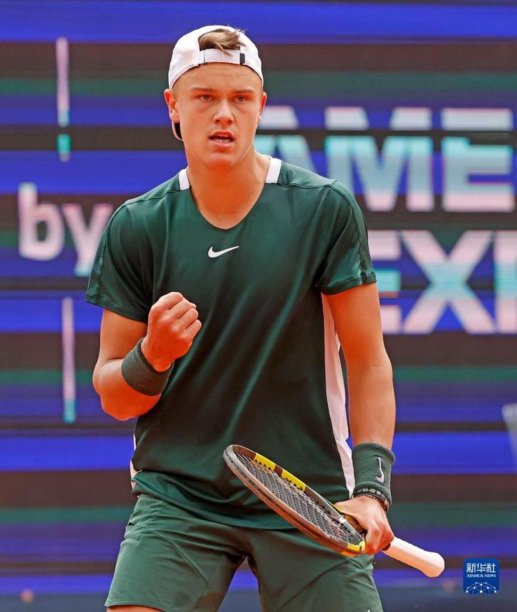 级群体的壮 级群体的壮