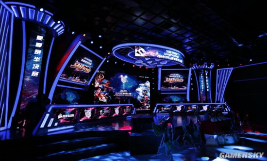 一场对阵深 一场对阵深